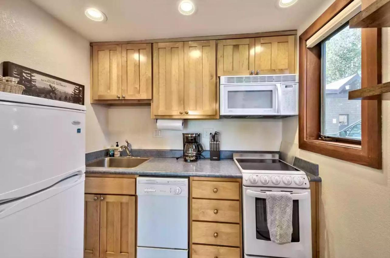 Beautiful Remodeled Condo In Tahoe City Buitenkant foto